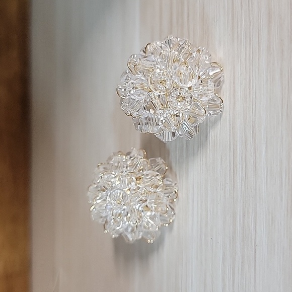 🔥LAST PAIR🔥 Gorgeous Retro Cluster Domed Earrings, S925 posts - Picture 6 of 10